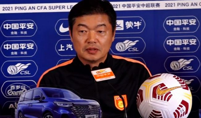 【比赛关键事件】第72分钟，帕奎塔挑传，鲍文禁区内停球左脚射门被奥纳纳挡了一下，随后他跟进再射将球打进，西汉姆1-0曼联。
